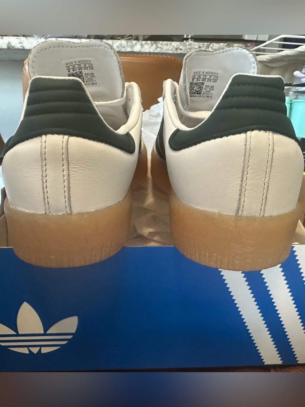 Adidas Sambae Aurora Ivy and White platform sneakers. Women's 8 - Picture 6 of 7